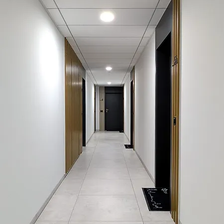 Czysta Chic Harmony By Bookinghost * 브로츠와프