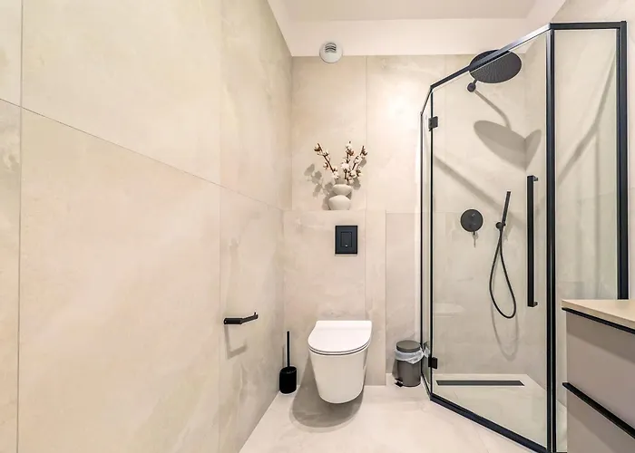 Czysta Chic Harmony By Bookinghost * Breslavia